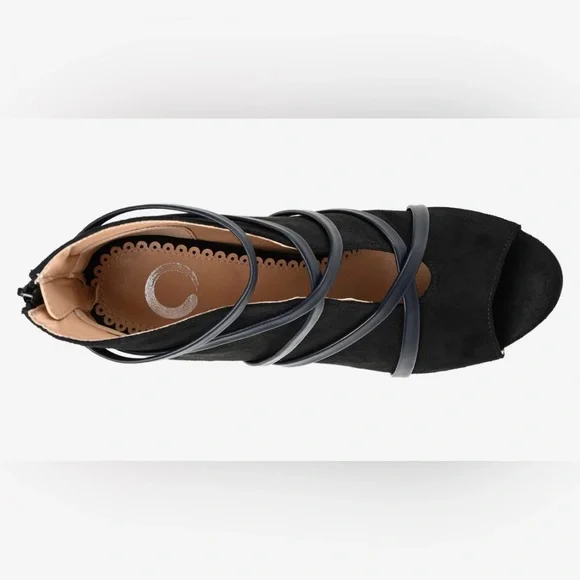 *NEW* Journee Collection Samara Bootie Black Size: 6 - Picture 5 of 14